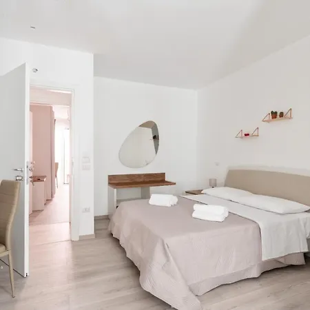 Bed And Breakfast L'Eolie Bed and breakfast SantʼAgata di Militello